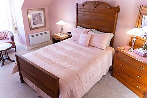The Maple Inn B&B
