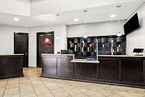 SureStay Plus Hotel by Best Western Lubbock Medical Center