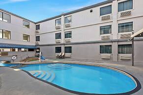 SureStay Plus Hotel by Best Western Lubbock Medical Center