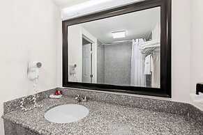 SureStay Plus Hotel by Best Western Lubbock Medical Center