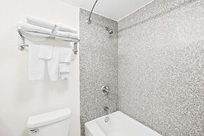 SureStay Plus Hotel by Best Western Lubbock Medical Center