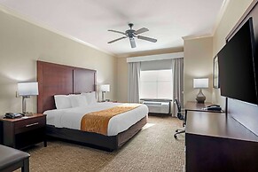 Comfort Inn & Suites Fort Worth - Fossil Creek