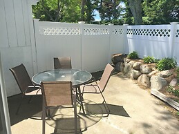 Craigville Beach Inn