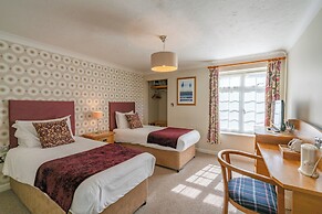 The Avon Causeway Hotel