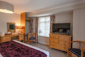 The Avon Causeway Hotel