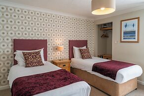 The Avon Causeway Hotel
