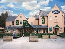 The Avon Causeway Hotel