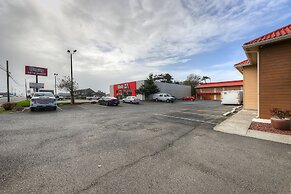 Newport Inn By OYO - Hwy 101