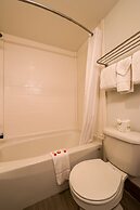 Newport Inn By OYO - Hwy 101