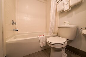 Newport Inn By OYO - Hwy 101