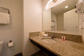 Newport Inn By OYO - Hwy 101