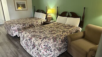 Colonial Inn Franklin