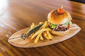 Koloa Landing Resort at Poipu, Autograph Collection