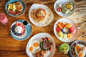 Koloa Landing Resort at Poipu, Autograph Collection