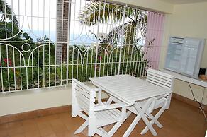 Inn at Shaw Park Gardens & Waterfalls