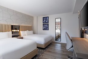 Courtyard by Marriott New York Manhattan/SoHo