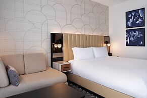 Courtyard by Marriott New York Manhattan/SoHo