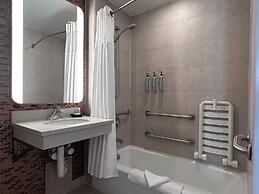 Courtyard by Marriott New York Manhattan/SoHo