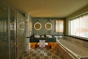 Bahia Principe Luxury Esmeralda - All Inclusive - Newly Renovated