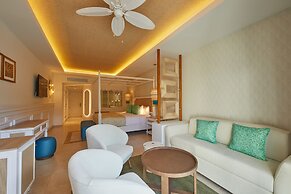 Bahia Principe Luxury Esmeralda - All Inclusive - Newly Renovated