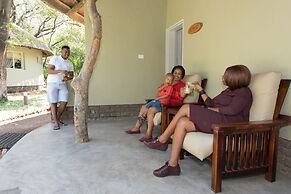 Sefapane Lodges and Safaris