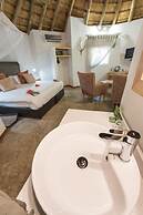 Sefapane Lodges and Safaris