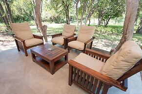 Sefapane Lodges and Safaris