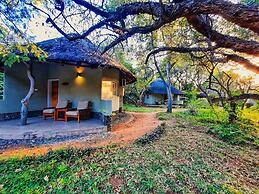 Sefapane Lodges and Safaris