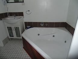 Alstonville Country Cottages