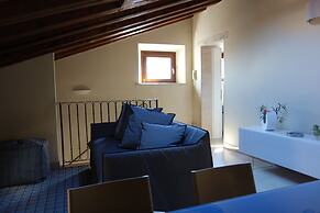 Corte San Luca Apartments