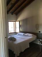 Corte San Luca Apartments