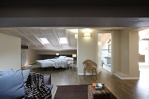 Corte San Luca Apartments