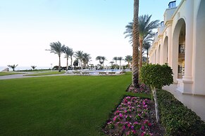 Stella Di Mare Beach Hotel & Spa