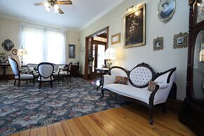 Beauclaires Bed & Breakfast Inn