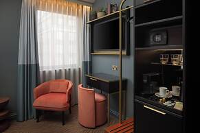 The Kensington Hideaway