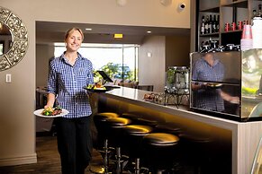 Airport Gateway Motor Lodge