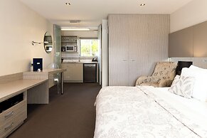 Airport Gateway Motor Lodge