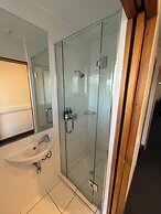 Airport Gateway Motor Lodge