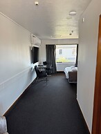 Airport Gateway Motor Lodge