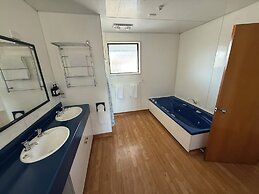 Airport Gateway Motor Lodge