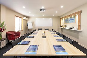 Airport Gateway Motor Lodge