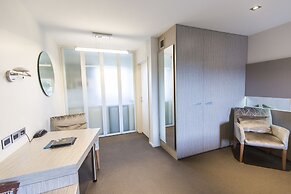 Airport Gateway Motor Lodge