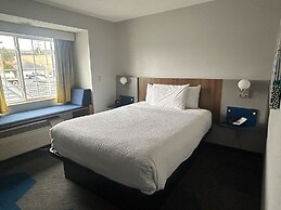 Microtel Inn & Suites by Wyndham Mansfield