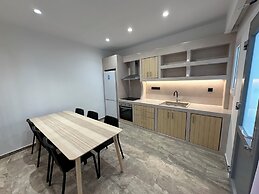 Aphrodite Hotel & Apartments