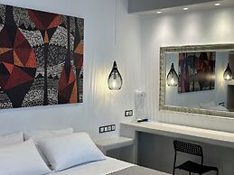 Aphrodite Hotel & Apartments