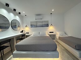 Aphrodite Hotel & Apartments