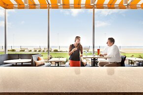 Hyatt House Virginia Beach / Oceanfront