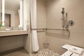 Hyatt House Virginia Beach / Oceanfront