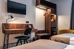 Hotel Mrak 4*