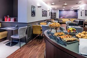 Hotel Mrak 4*